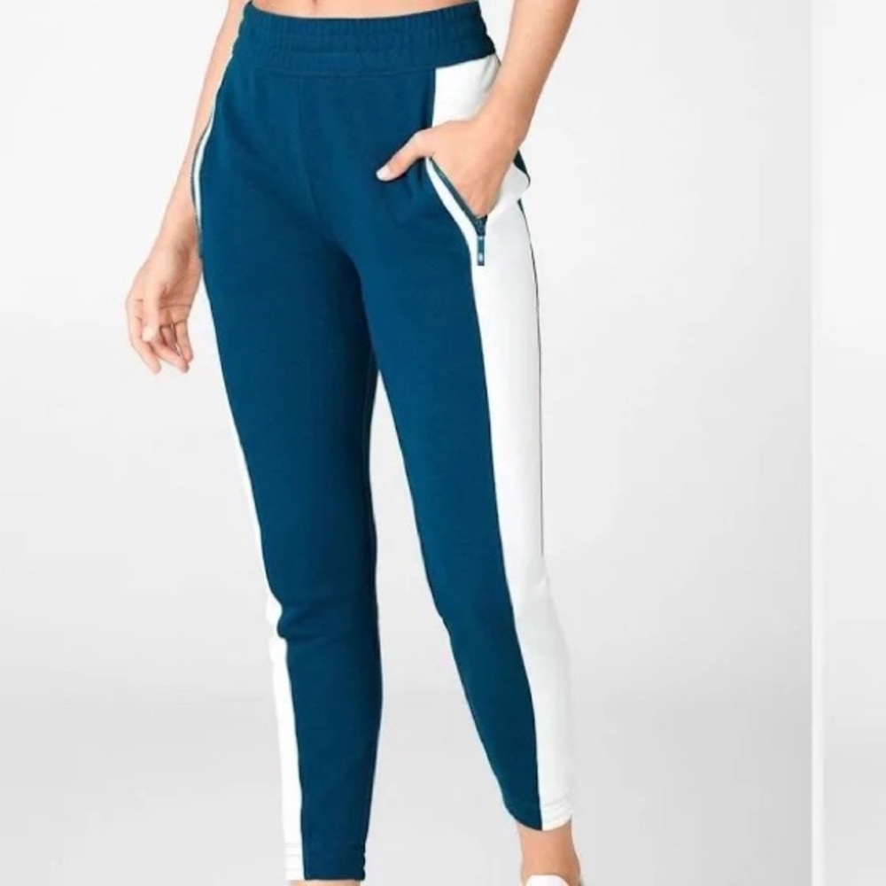 Fabletics Eco-Conscious Slim Pull-on Sweatpant Deep Dive (teal)/White